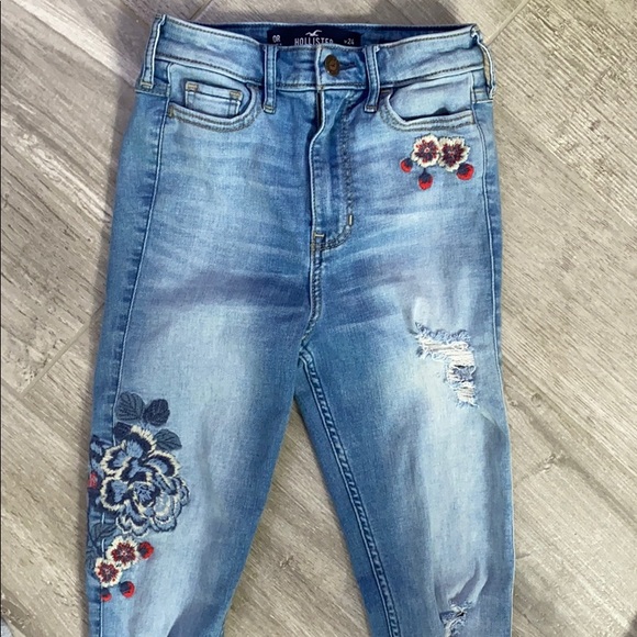 HOLLISTER Ultra High Rise Super Skinny Jeans, 0 - Picture 2 of 8